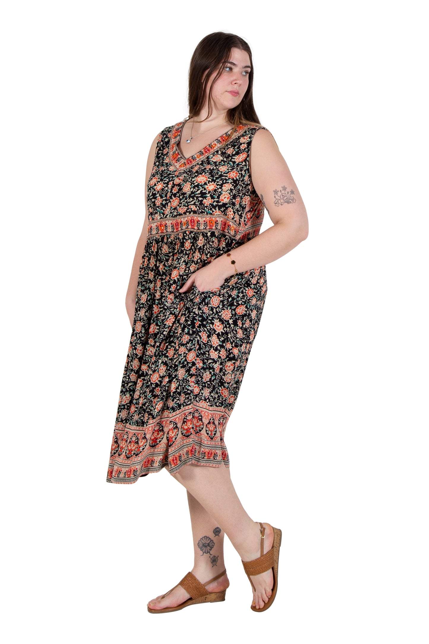V-Neckline Empire Waist Border Print Dress - Plus Size