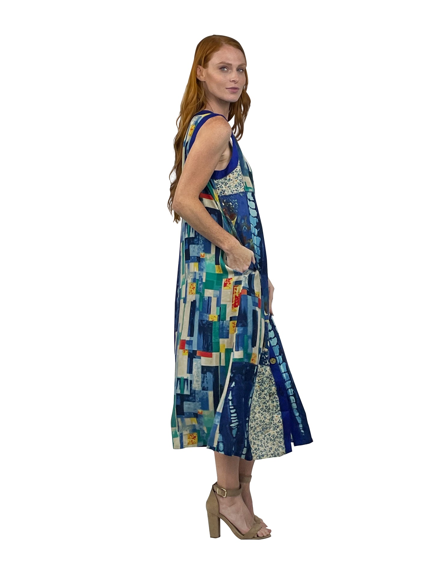 Sleeveless Print Dress with Novelty Buttons - La Cera