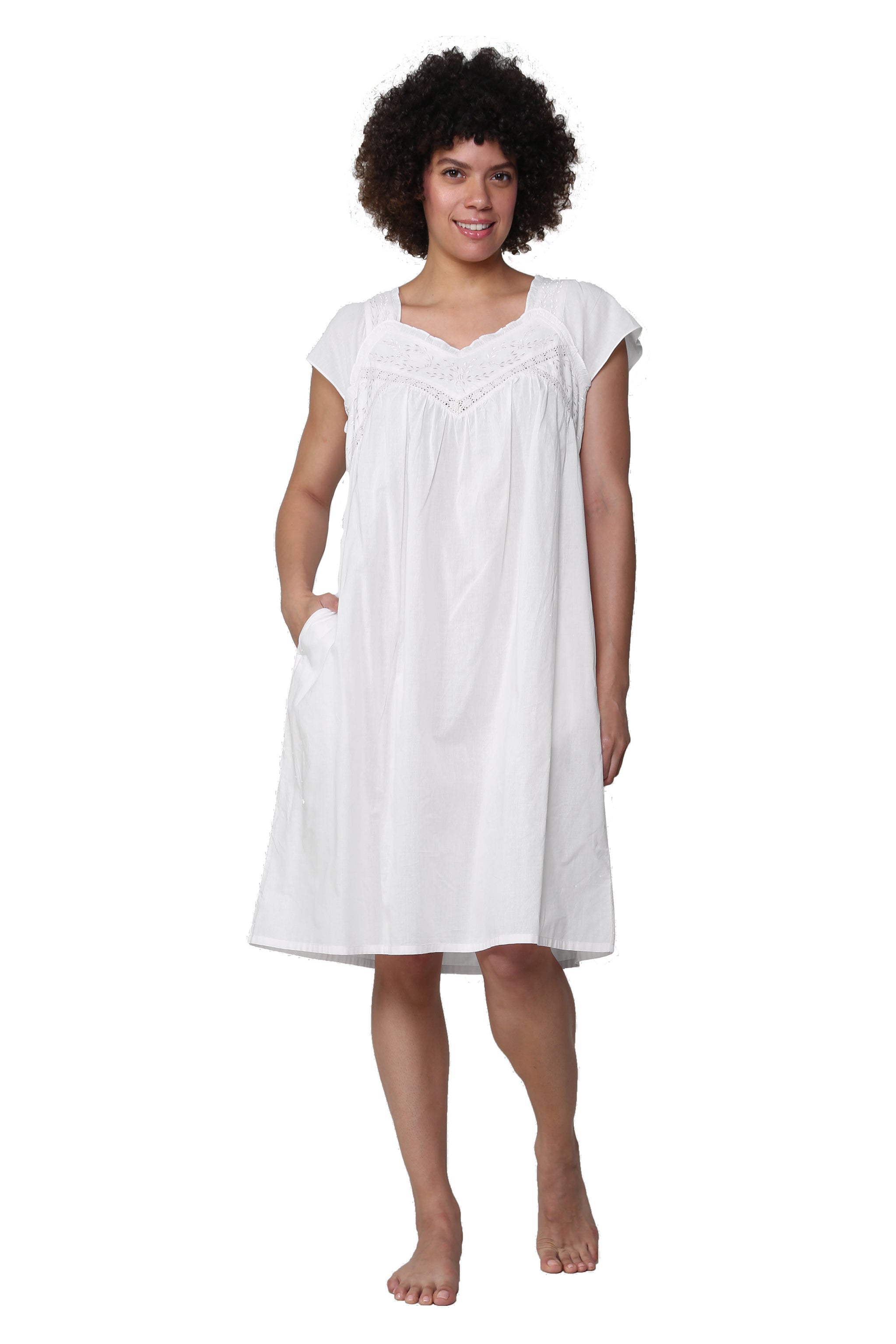 La Cera 100% White Cotton Embroidered Sweetheart Chemise - La Cera