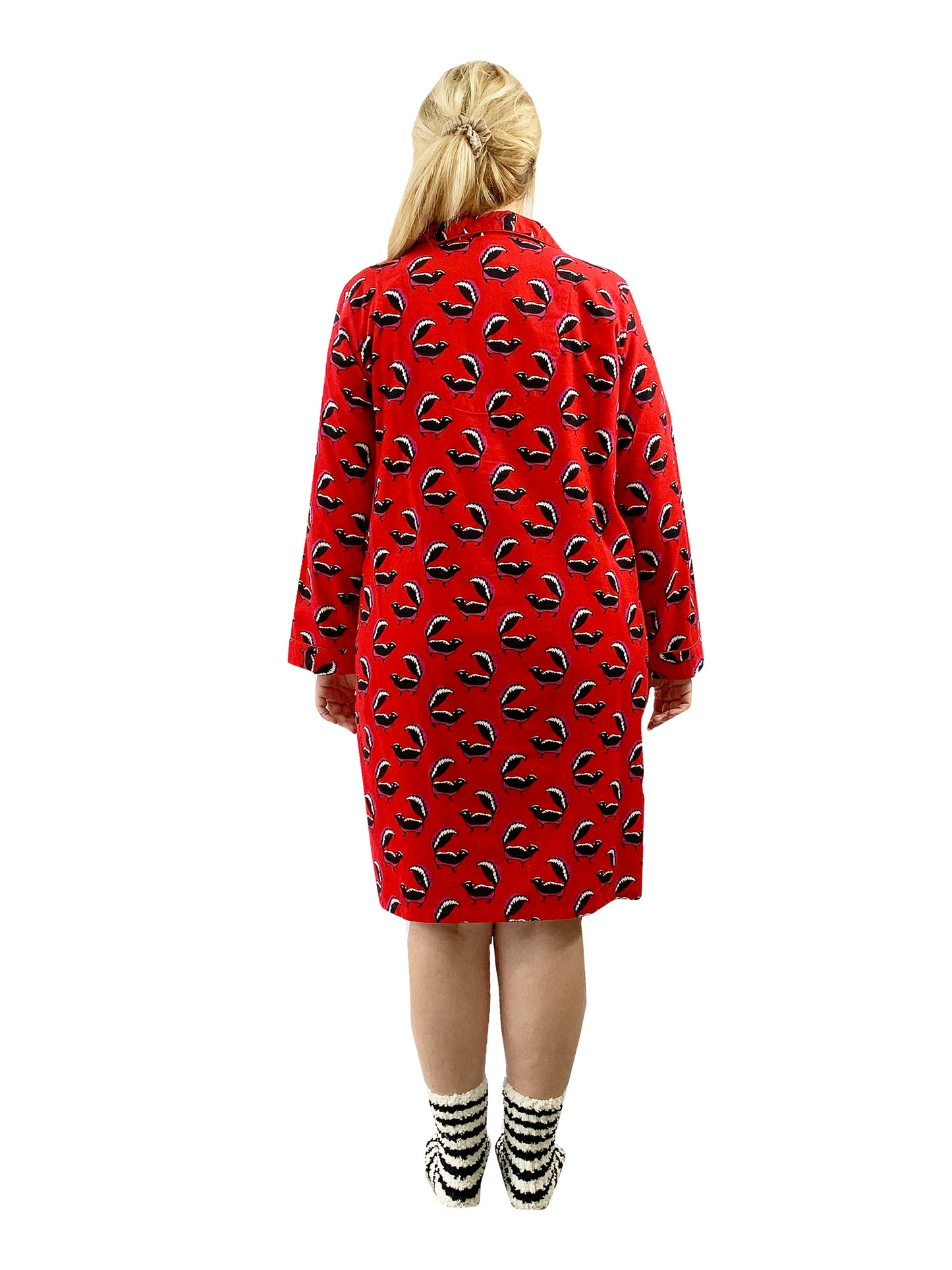 Camisa de noche de franela Whimsical Skunk de talla grande