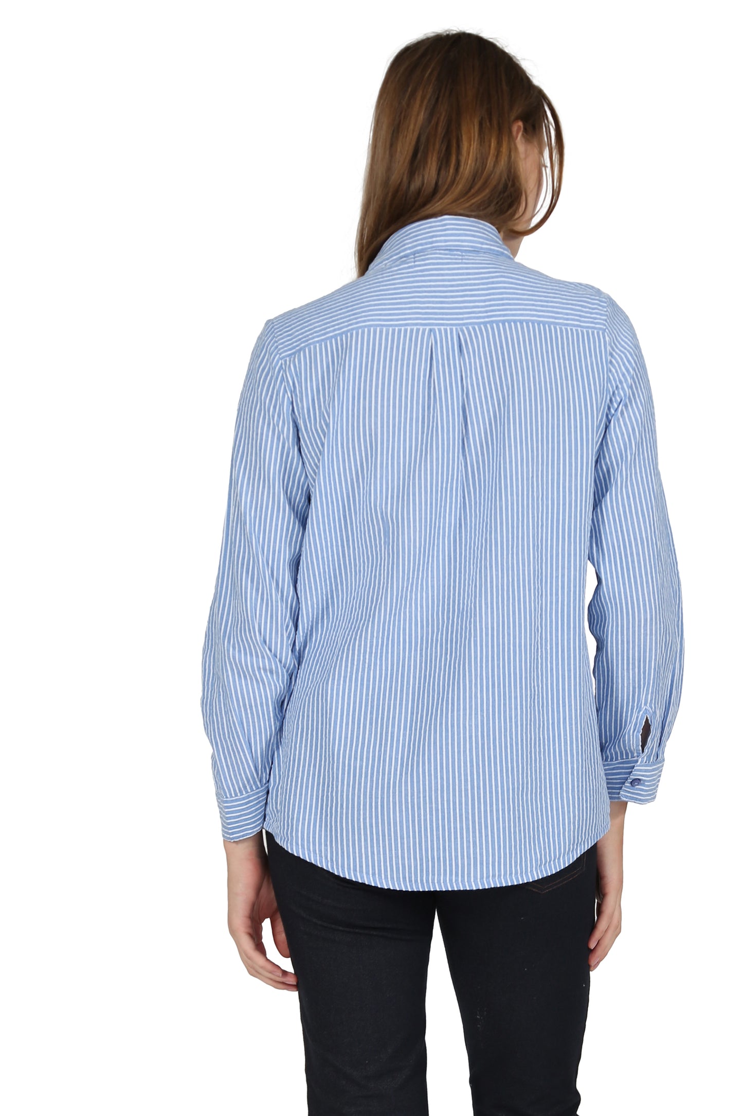 Camisa de seersucker con botones bordados en la parte delantera