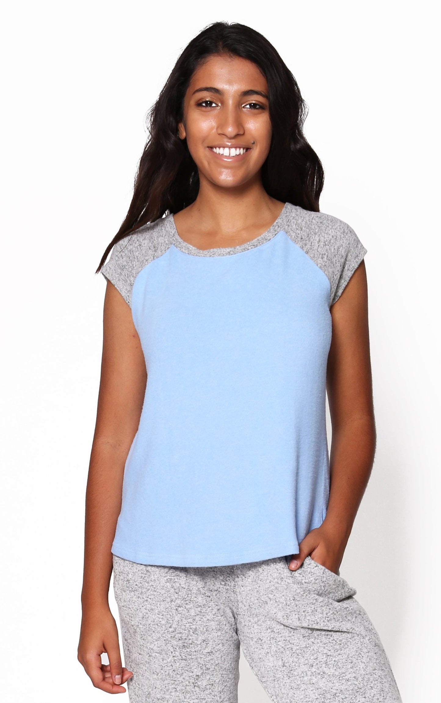 Camiseta de dos tonos de The Comfort Collection